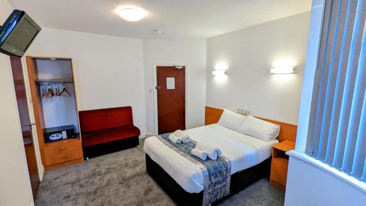 Sk Heathrow Hotel Hayes  Bagian luar foto