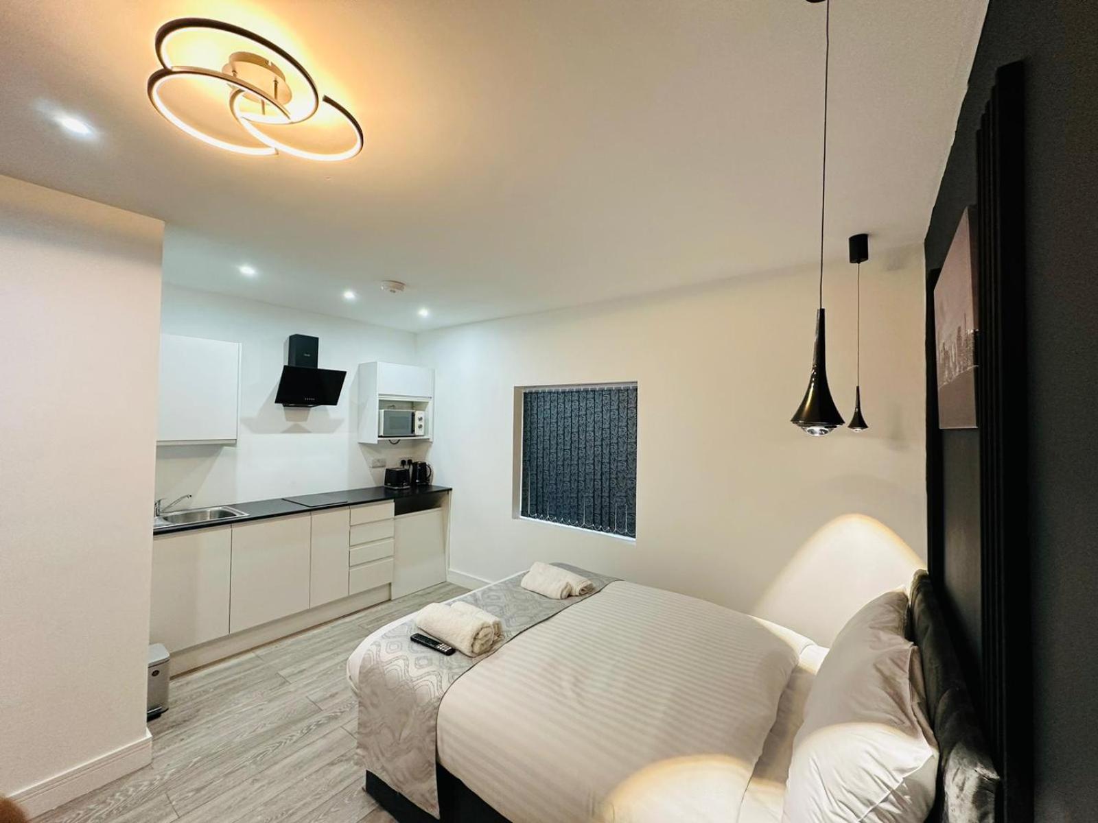 Sk Heathrow Hotel Hayes  Bagian luar foto